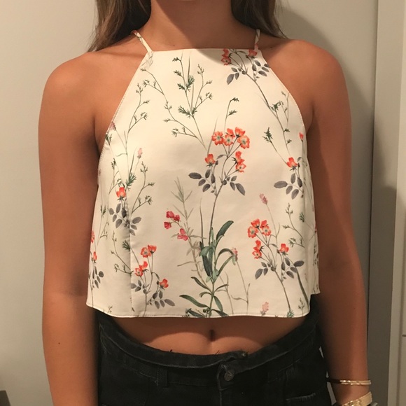 Floral halter top! - Picture 1 of 3